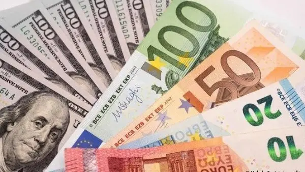 استقرار أسعار العملات الأجنبية أمام الجنيه المصري اليوم السبت وسط انتعاش الاحتياطي النقدي