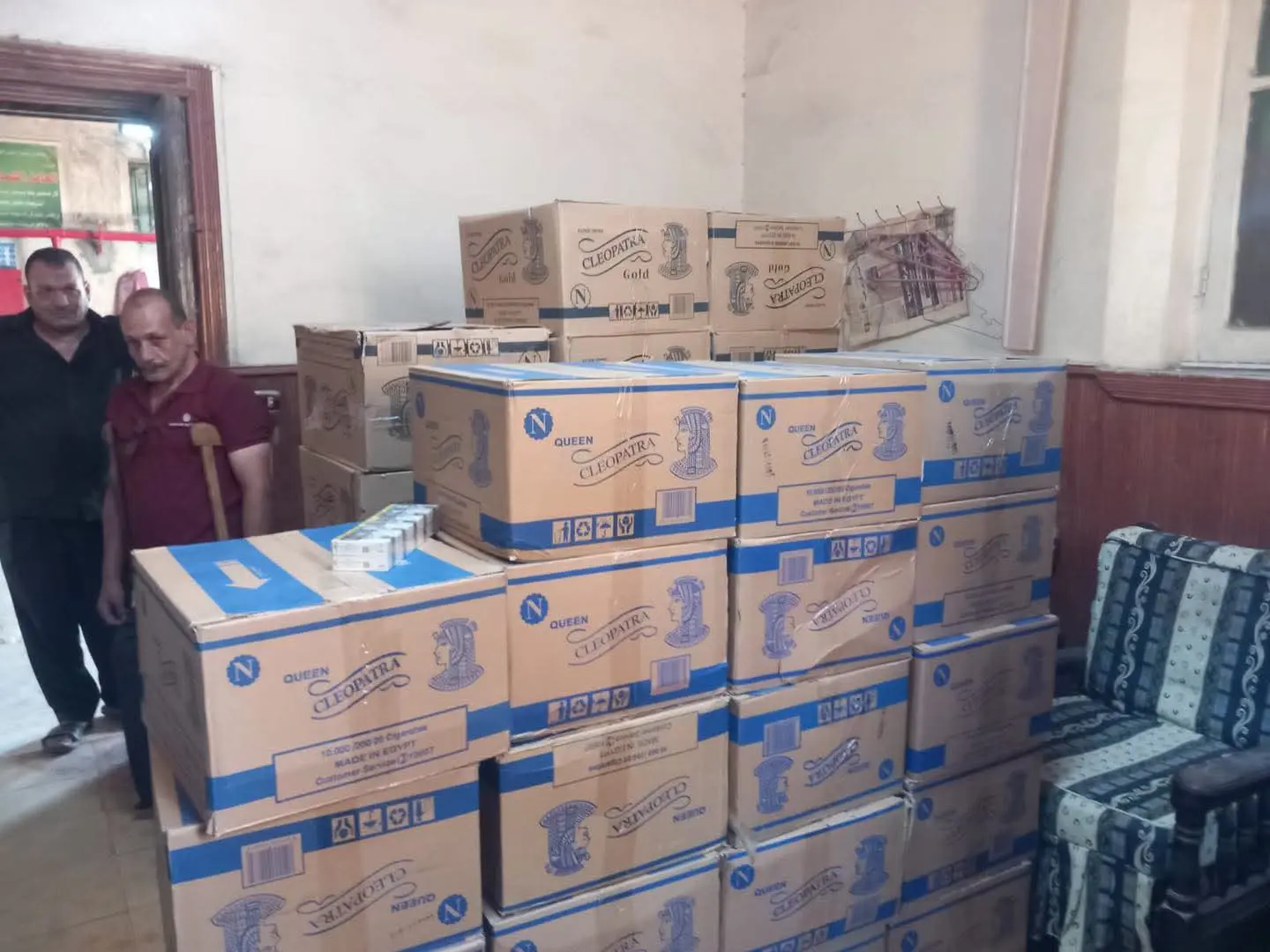 إحباط تهريب 18 ألف علبة سجائر قبل طرحها في السوق السوداء بالغربية