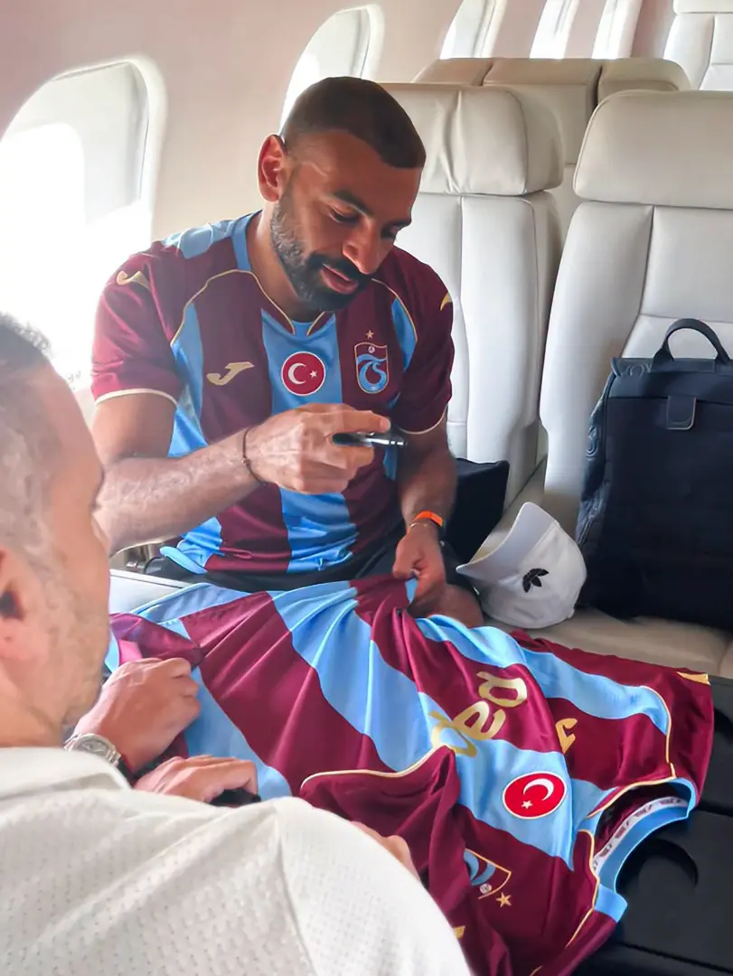 تصريحات مالك الخلود السعودي تشعل الجدل عقب حسم انتقال محمد صلاح لطرابزون سبور