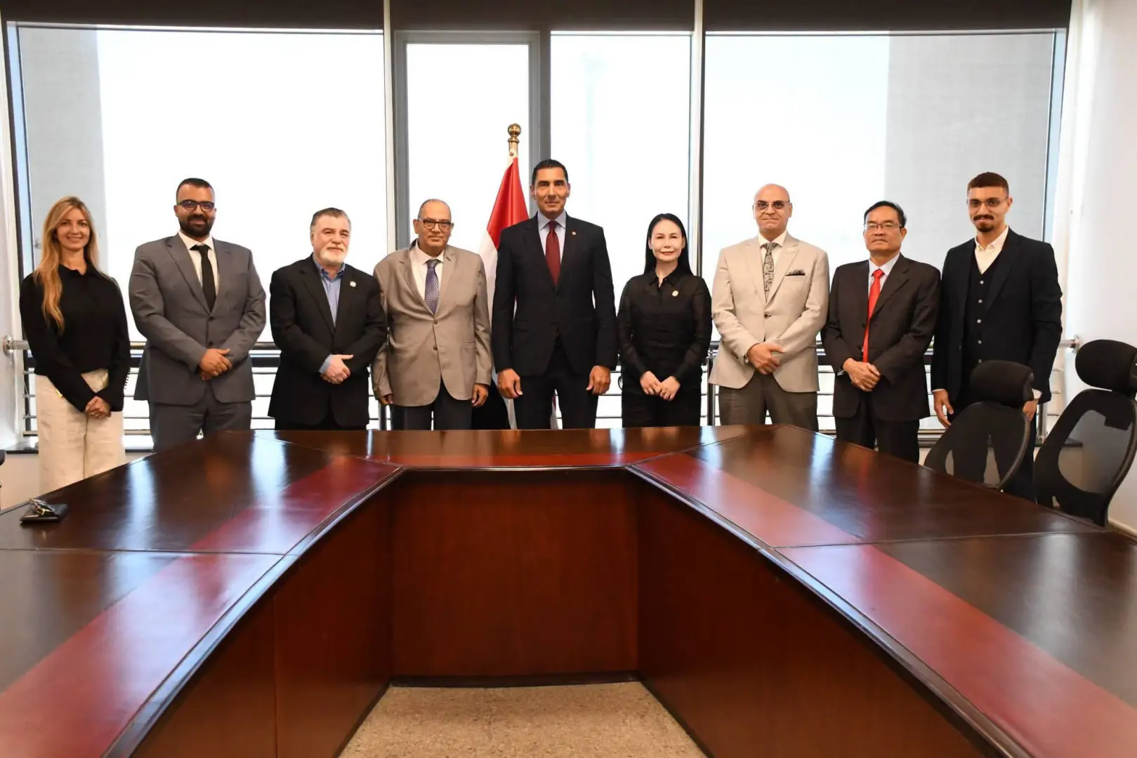 مصر والصين تبحثان التعاون في تحديث البنية التحتية للمنشآت الرياضية