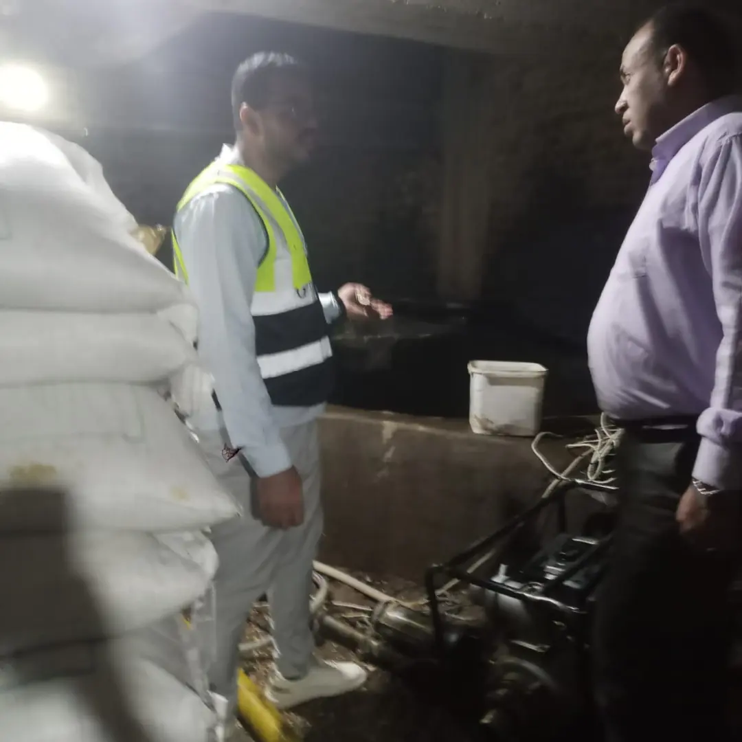 تموين قنا يضبط مصنعًا لإنتاج العسل الأسود المغشوش