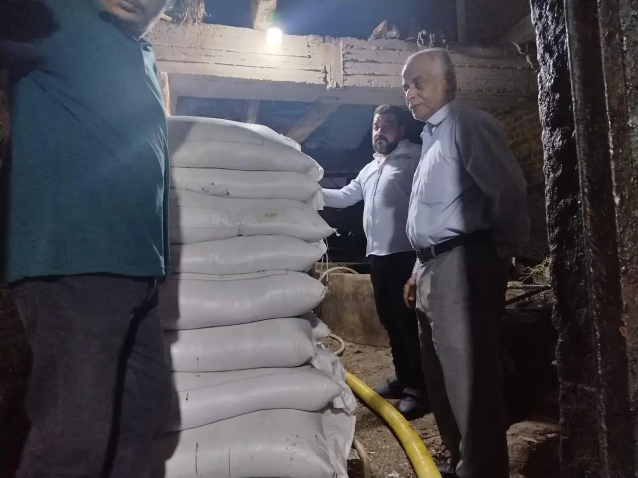 تموين قنا يضبط مصنعًا لإنتاج العسل الأسود المغشوش