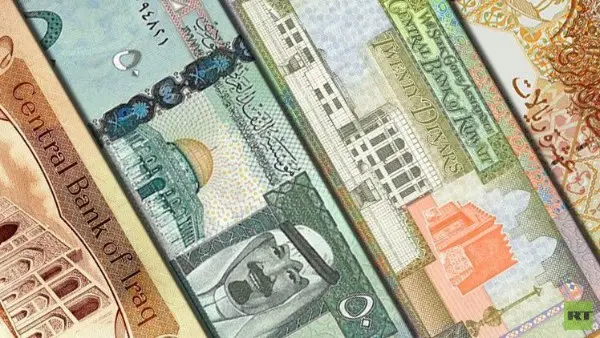 ننشر أسعار العملات العربية والأجنبية اليوم الثلاثاء 18-8-2026، وفقًا لآخر تحديث لأسعار الصرف في البنك الأهلي المصري، مع تراجع طفيف للدولار والريال السعودي، في الوقت الذي سجل فيه اليورو ارتفاعًا طفيفًا، بينما حافظ الدينار الكويتي على صدارته بين العملات العربية والأجنبية من حيث السعر.