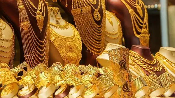 أسعار الذهب اليوم الأربعاء 19 أغسطس 2026 في مصر: استقرار بعد هبوط عيار 21 وسعر الدولار بالصاغة