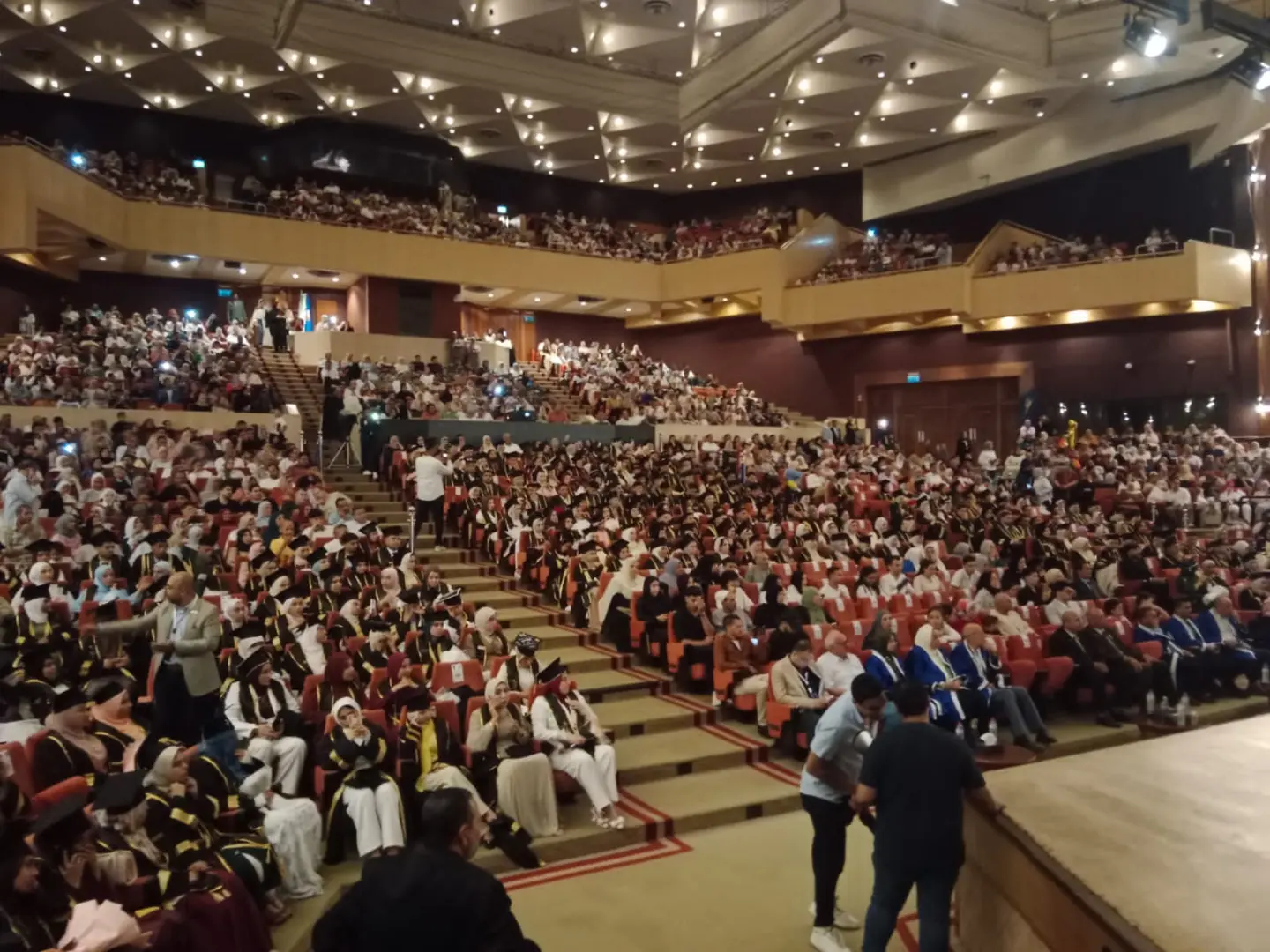 جامعة دمنهور تحتفي بخريجي تجارة 2026 في مكتبة الإسكندرية