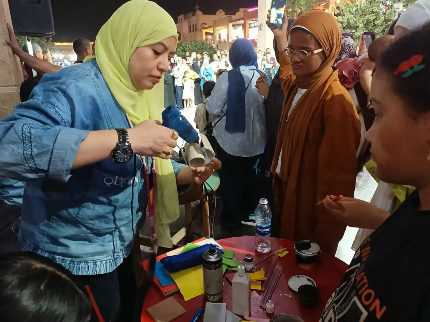 "شارع الفن" يواصل فعالياته في أسوان بعروض غنائية وورش لاكتشاف المواهب الصغيرة