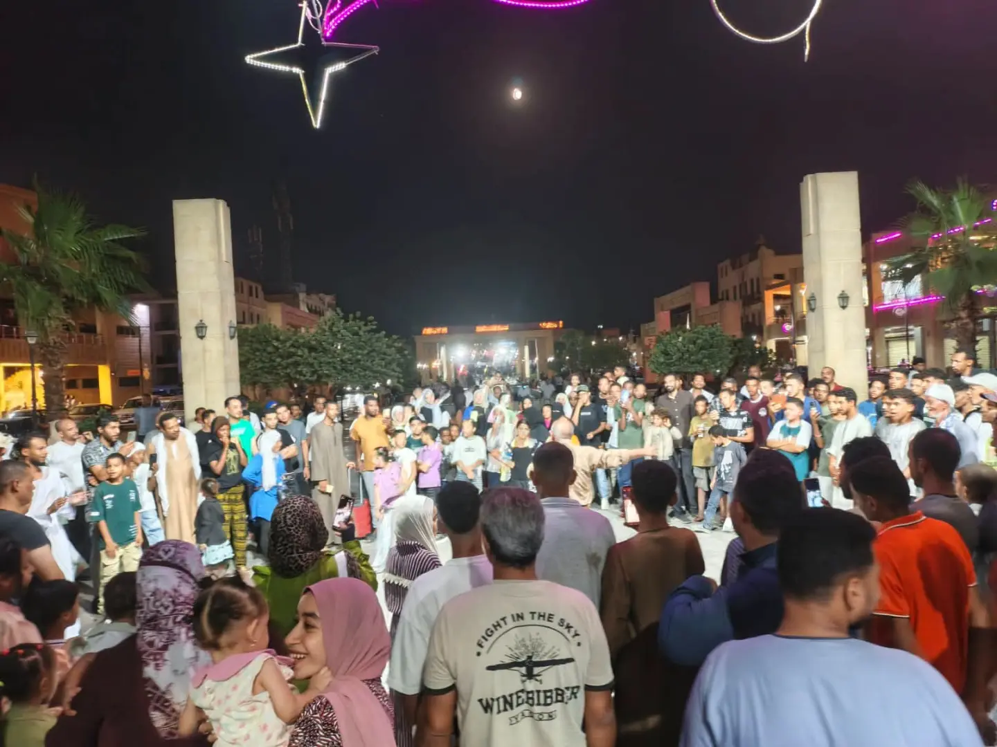 "شارع الفن" يواصل فعالياته في أسوان بعروض غنائية وورش لاكتشاف المواهب الصغيرة