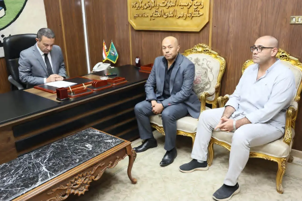 محافظ المنوفية يوجه بصرف مساعدات عاجلة وتوفير مصدر دخل ثابت لحالات إنسانية