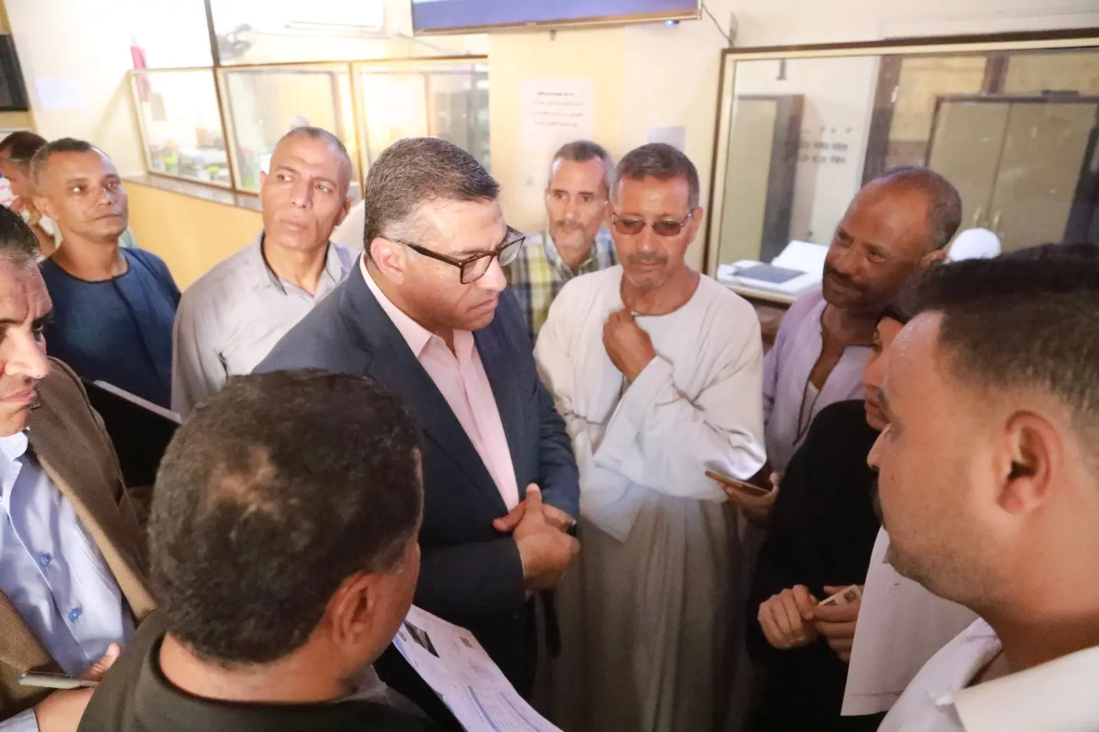 محافظ قنا يتابع مشروعات الخطة الاستثمارية 2026/2027 بفرشوط - 1000775411