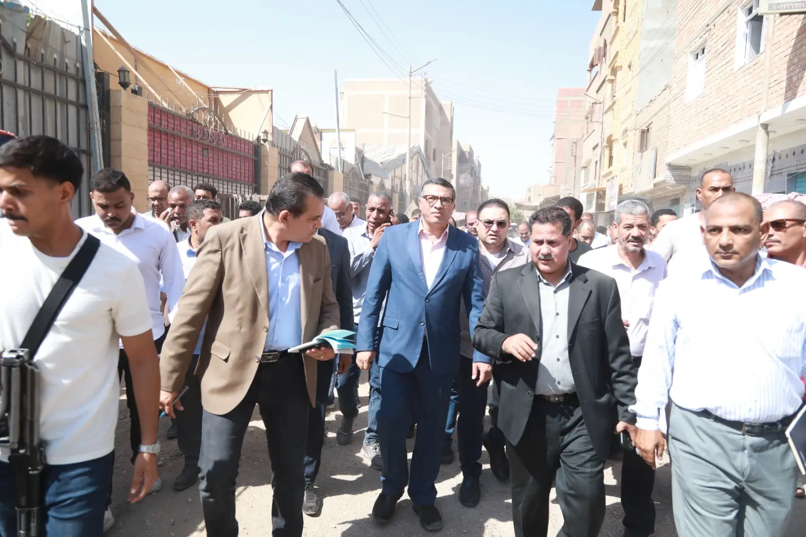 محافظ قنا يتابع مشروعات الخطة الاستثمارية 2026/2027 بفرشوط