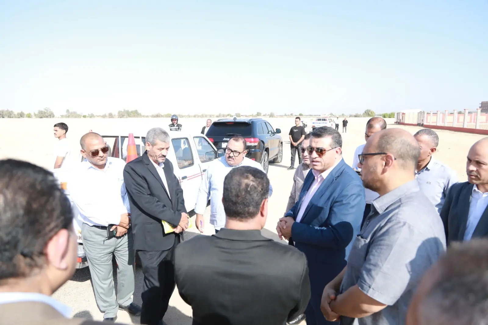 محافظ قنا يتابع مشروعات الخطة الاستثمارية 2026/2027 بفرشوط - 1000775428