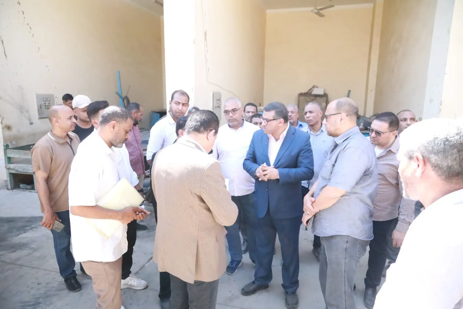 محافظ قنا يتابع مشروعات الخطة الاستثمارية 2026/2027 بفرشوط - 1000775439