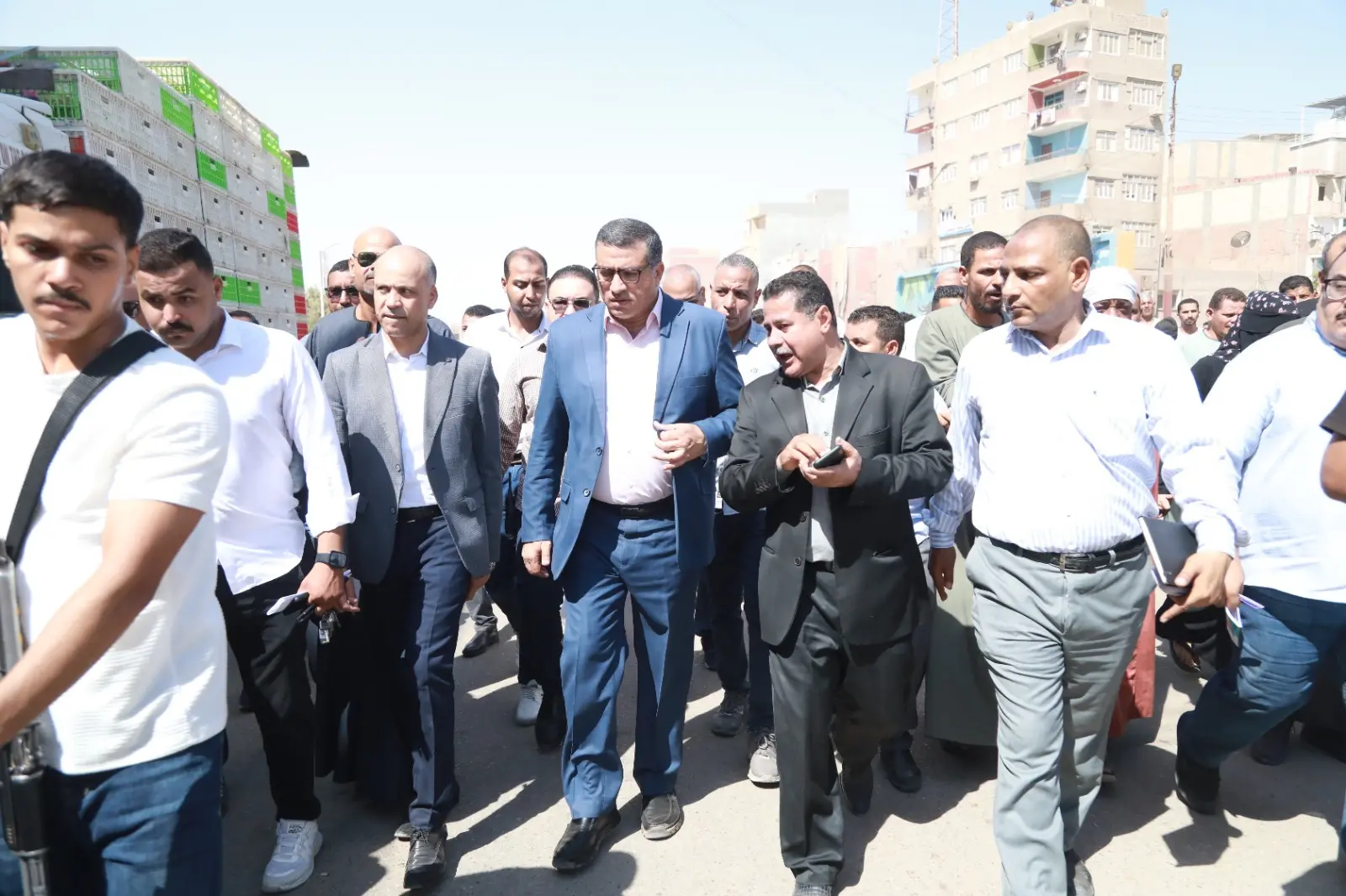 محافظ قنا يتابع مشروعات الخطة الاستثمارية 2026/2027 بفرشوط