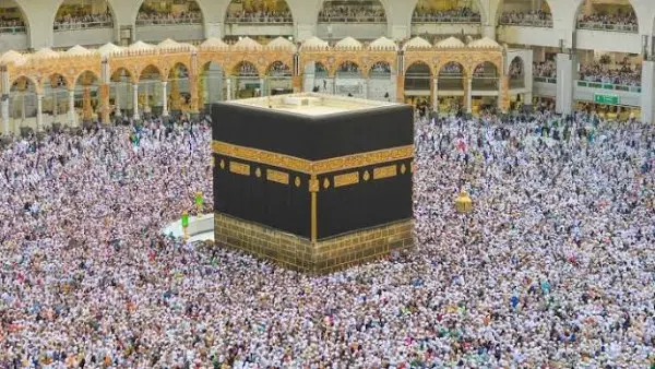 ​أعلنت وزارة الداخلية عن فتح باب قبول طلبات التقدم لحج القرعة لموسم 1448 هـ / 2027م، وذلك خلال الفترة من الأربعاء 12 أغسطس 2026 وحتى الخميس 27 أغسطس 2026، بجميع مديريات الأمن على مستوى الجمهورية