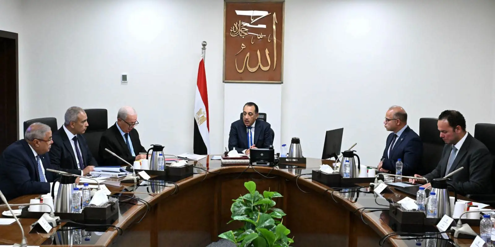 مدبولي يراجع مستقبل الشركات القابضة ويؤكد: لا تأثير على التشغيل أو التطوير