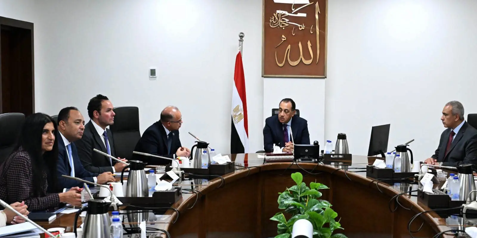 رئيس الوزراء يستعرض جهود صندوق مصر السيادي في تعظيم العائد من أصول الدولة