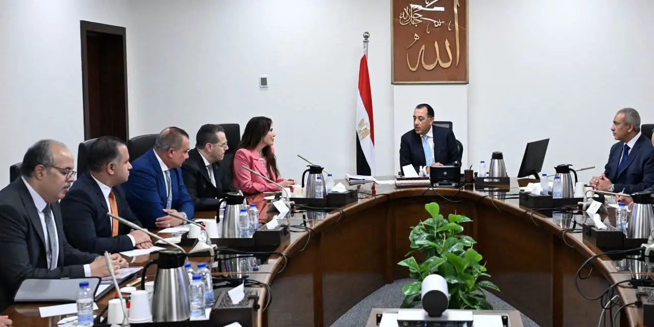 مدبولي يتابع خطة تنمية مدن الساحل الشمالي حتى 2030
