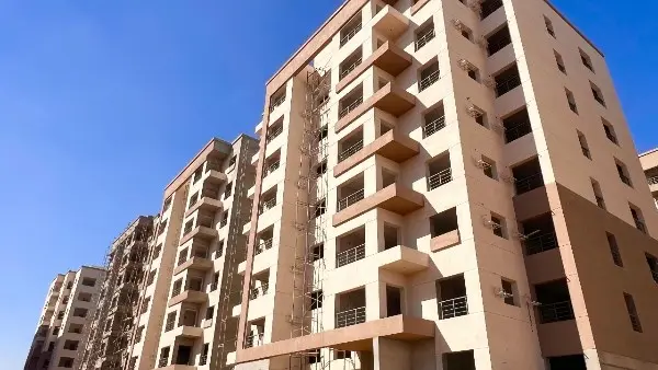 في 25 مدينة والمحافظات.. شروط وضوابط حجز شقق «الإيجار المنتهي بالتملك» للشباب - 1000782880