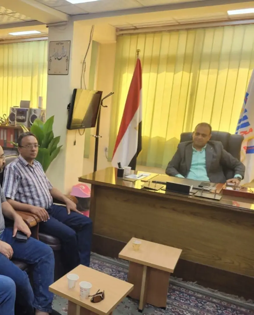 أول اجتماع لوكيل صحة قنا الجديد.. خطة لتطوير المستشفيات ودعم التخصصات الدقيقة