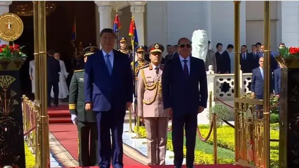 الرئيس السيسي يستقبل نظيره الصيني بقصر الاتحادية