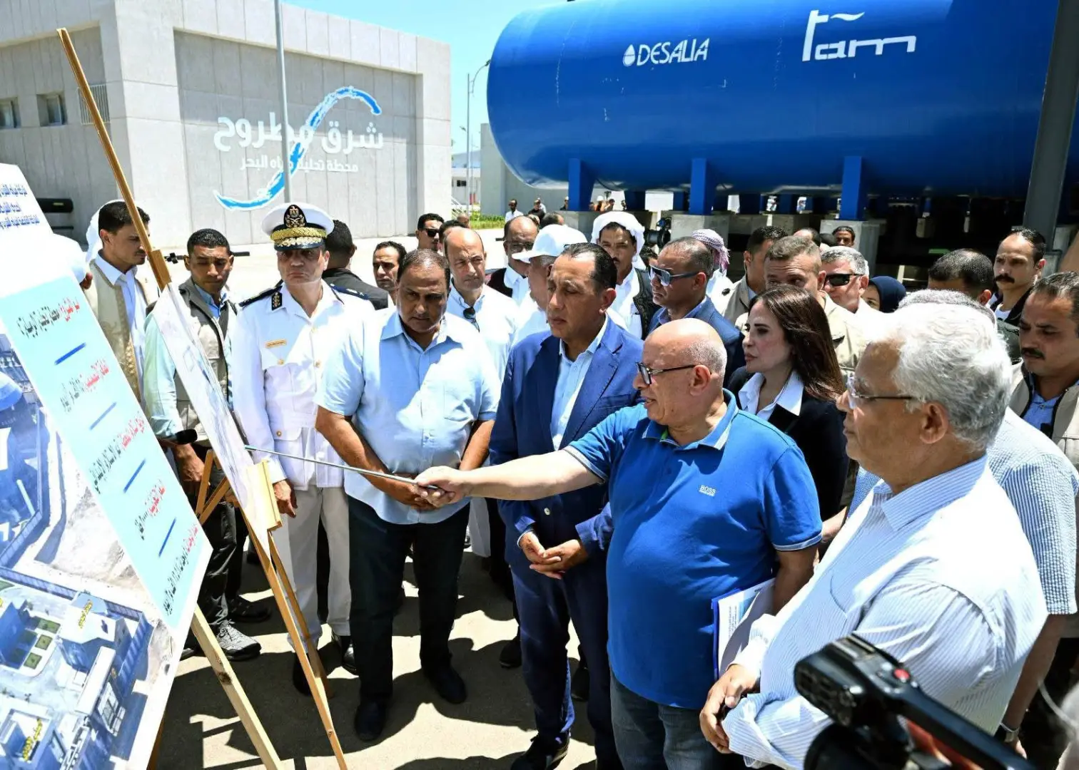 رئيس الوزراء يتفقد مجمع محطات تحلية مياه البحر بالرميلة بطاقة 125 ألف متر مكعب يوميًا