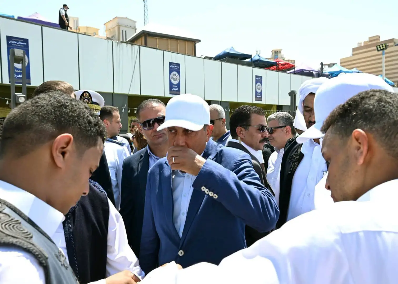 رئيس الوزراء يفتتح كورنيش 30 يونيو بمطروح ويتفقد معرض «كنوز مصر»