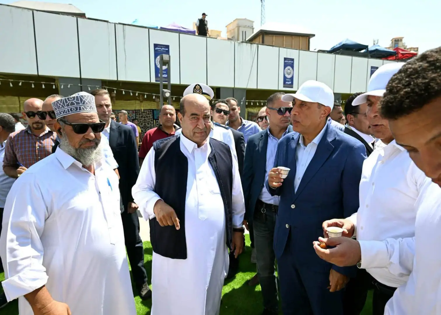 رئيس الوزراء يفتتح كورنيش 30 يونيو بمطروح ويتفقد معرض «كنوز مصر»