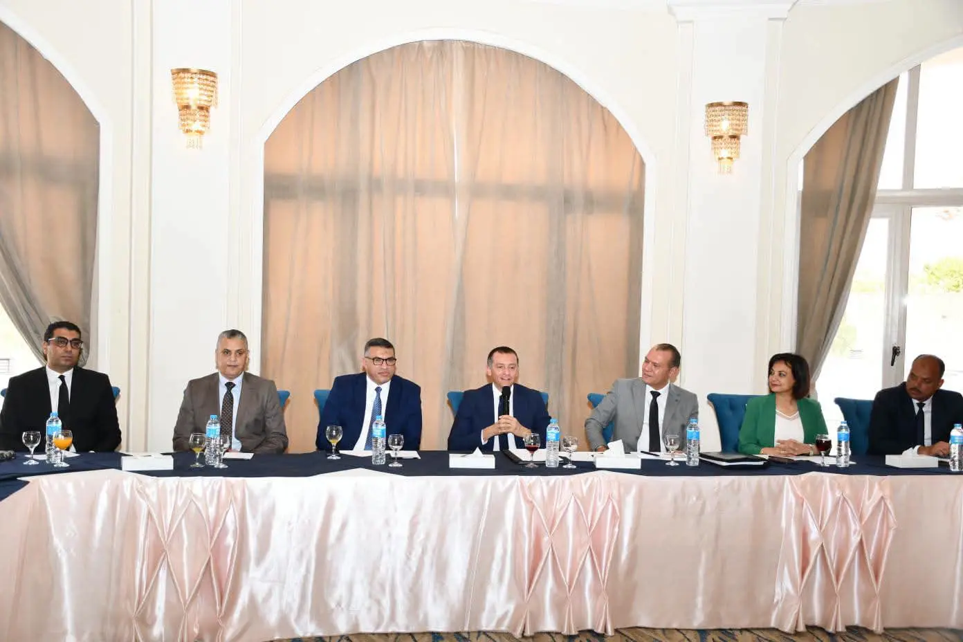 محافظو جنوب الصعيد يبحثون تطوير الإدارة المحلية وتنمية الموارد الذاتية