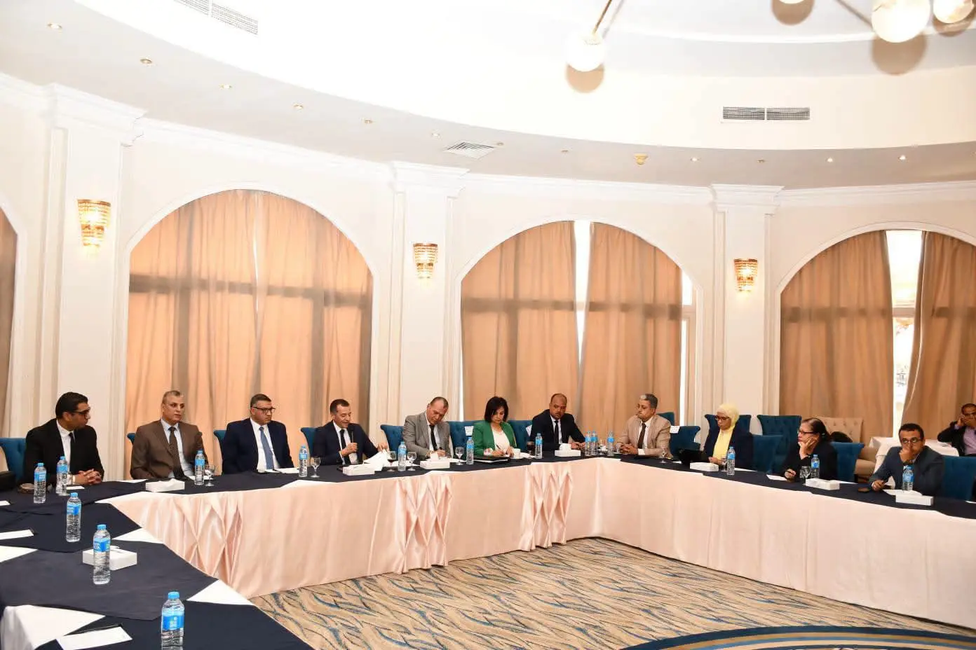 محافظو جنوب الصعيد يبحثون تطوير الإدارة المحلية وتنمية الموارد الذاتية