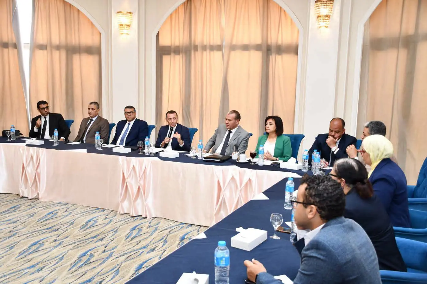 محافظو جنوب الصعيد يبحثون تطوير الإدارة المحلية وتنمية الموارد الذاتية