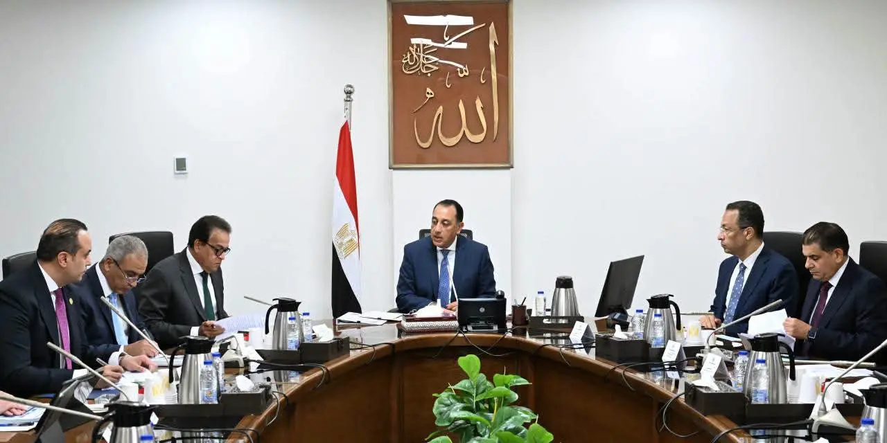 مدبولي يتابع ميكنة التأمين الصحي الشامل.. 5.4 مليون مواطن يستفيدون من المنظومة