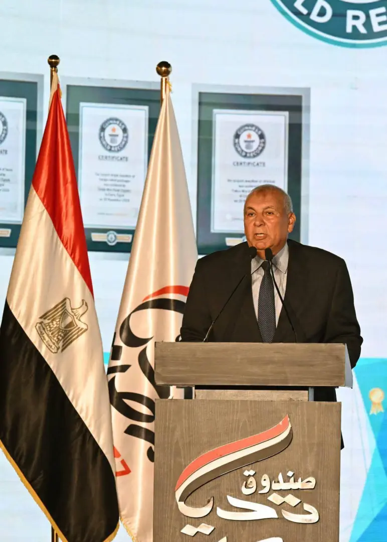 رئيس الوزراء يعلن تخصيص 100 رحلة عمرة لوالدي ضحايا ومصابي حادث الإسماعيلية - 1000794679