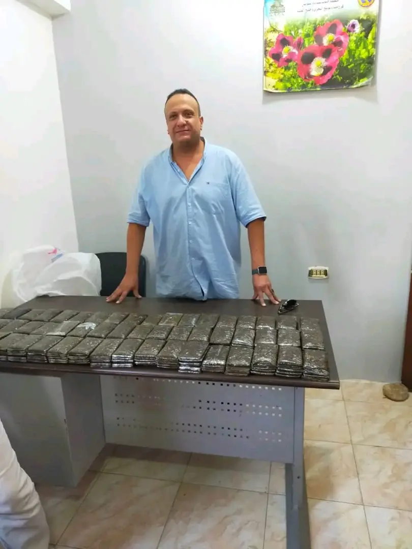 جمارك نويبع تحبط تهريب 280 فرش حشيش داخل شاحنة متجهة إلى ميناء العقبة