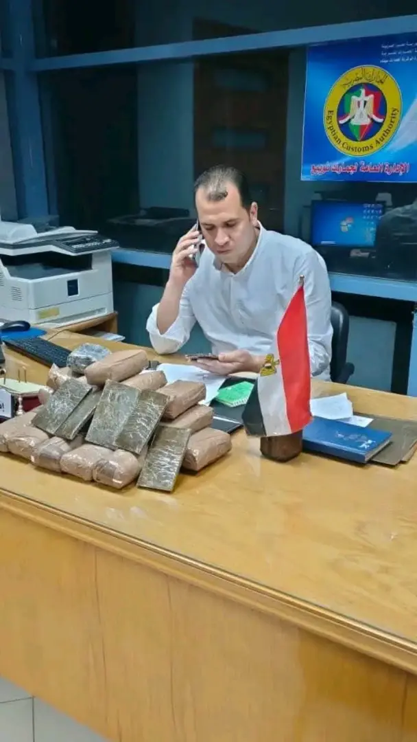 جمارك نويبع تحبط تهريب 280 فرش حشيش داخل شاحنة متجهة إلى ميناء العقبة