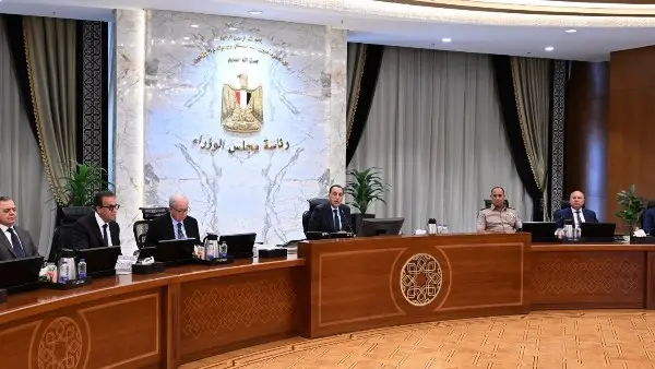 ترأس الدكتور مصطفى مدبولي، رئيس مجلس الوزراء، اليوم، الاجتماع الأسبوعي للحكومة بالعاصمة الجديدة، لمناقشة عدد من الموضوعات والملفات.