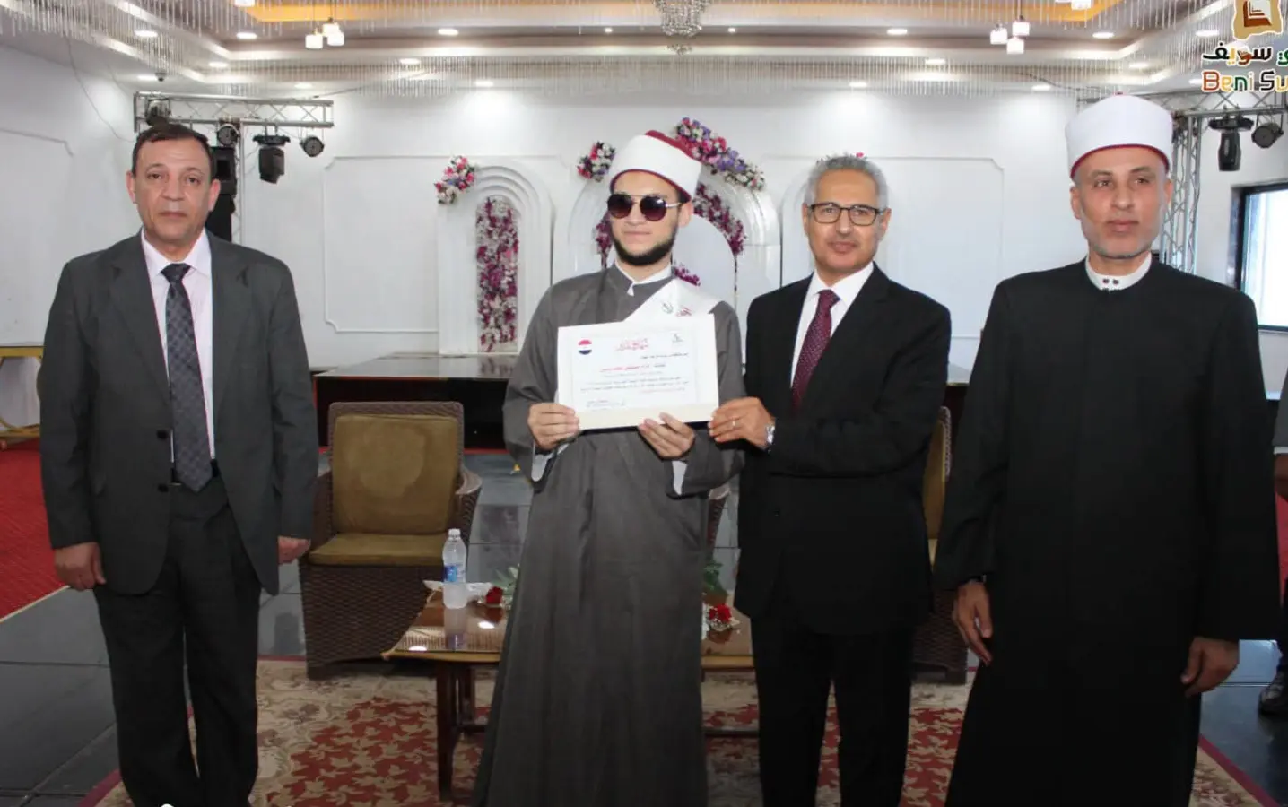 100 طالبًا وطالبة على منصة التميز.. محافظ بني سويف يكرّم أوائل الثانوية العامة والأزهرية