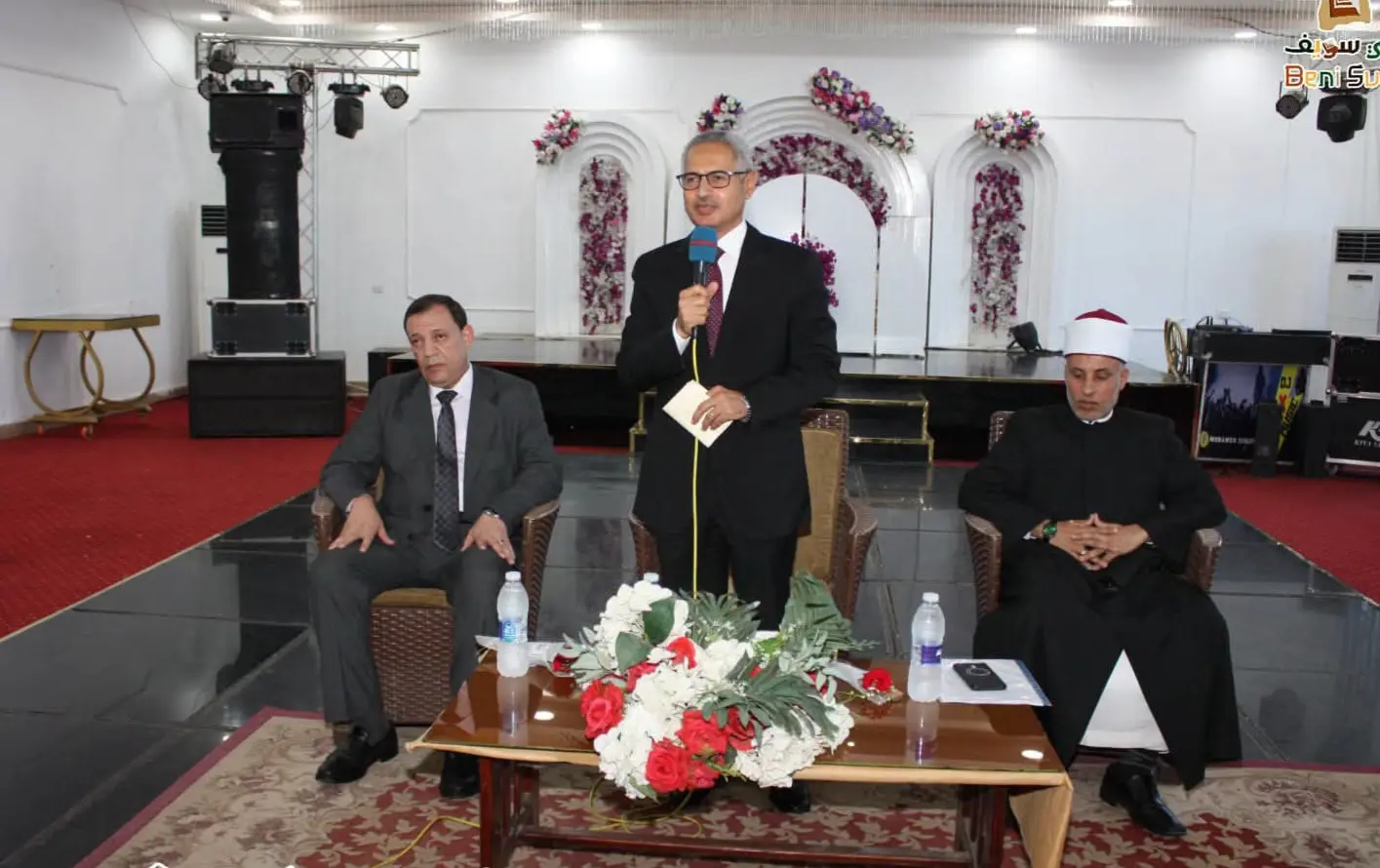 100 طالبًا وطالبة على منصة التميز.. محافظ بني سويف يكرّم أوائل الثانوية العامة والأزهرية