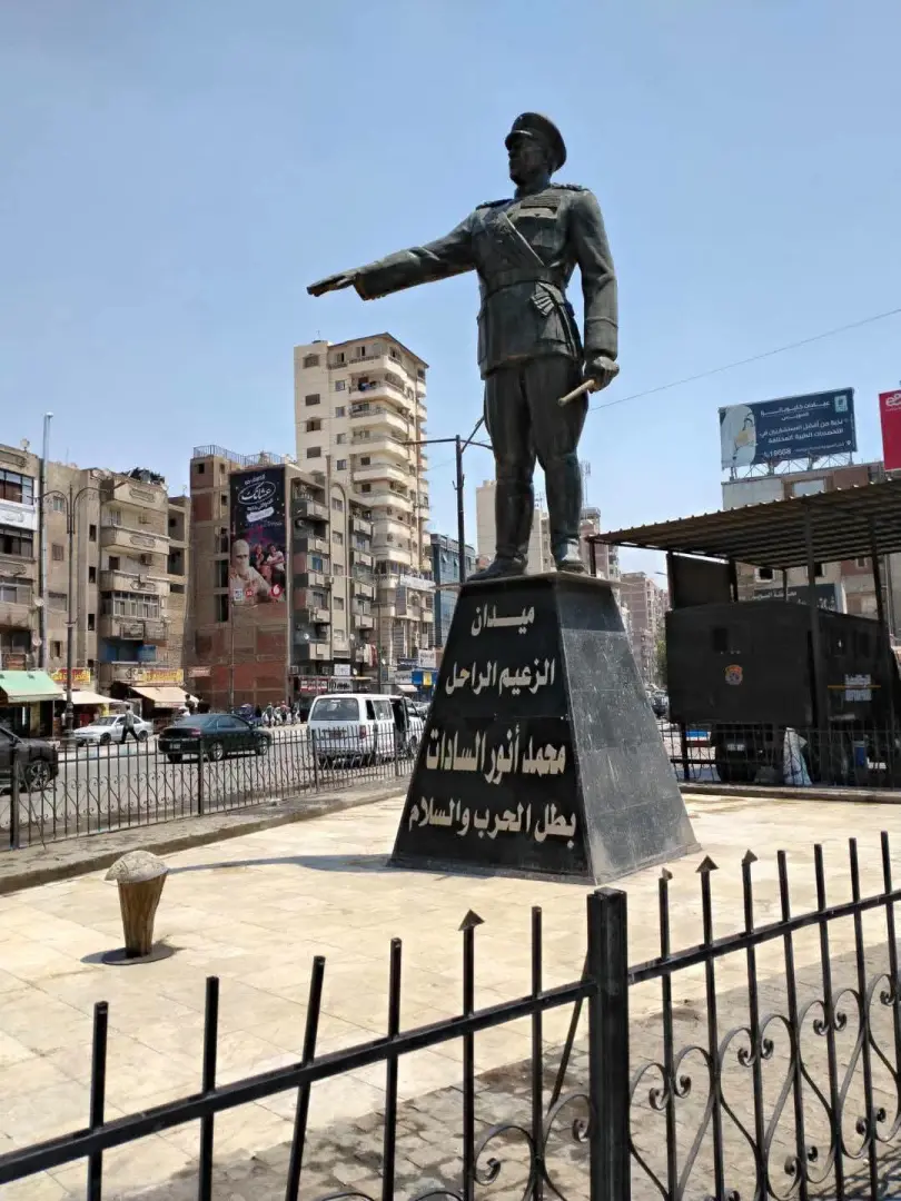 «سويسنا أجمل بينا».. أحياء السويس تتزين بمشاركة الشباب والمجتمع المدني