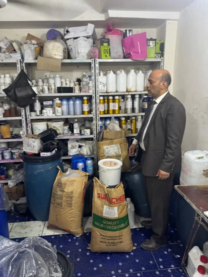 ضبط مصنع مستحضرات تجميل غير مرخص بالغربية.. مصادرة 17 ألفًا و576 وحدة وأطنان من الخامات