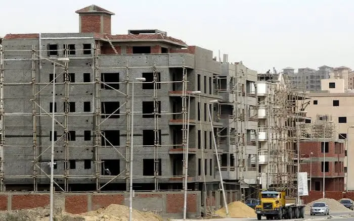 ​يتصدر قانون التصالح في مخالفات البناء 2026 محركات البحث في مصر بالتزامن مع اقتراب الموعد النهائي المحدد لتقديم طلبات تقنين الأوضاع واستكمال المستندات المطلوبة أمام الجهات الإدارية والمراكز التكنولوجية بالمحافظات.