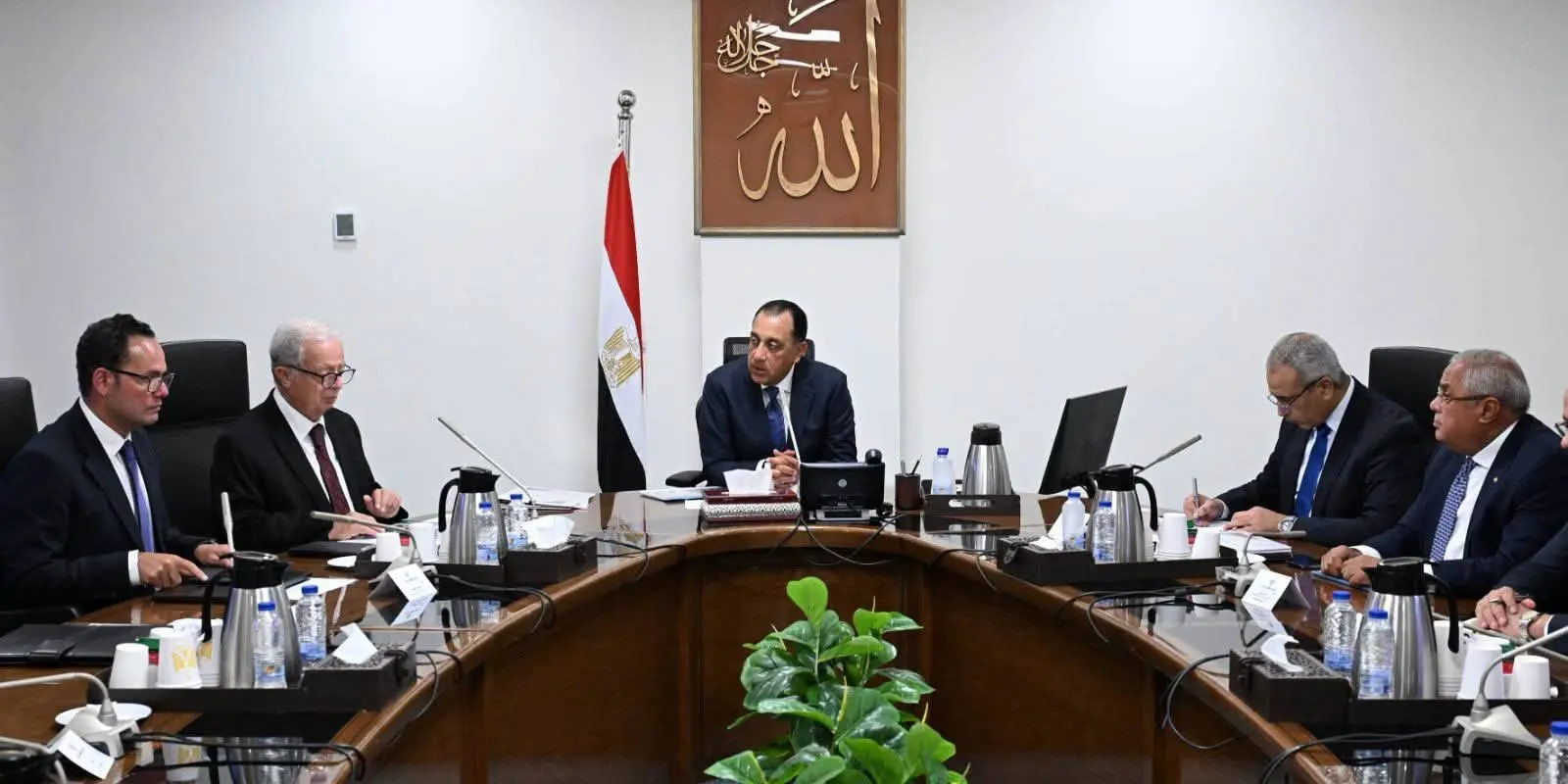 مدبولي يبحث تطوير الغزل والنسيج.. تقنيات حديثة لزيادة الإنتاج ودعم الصادرات