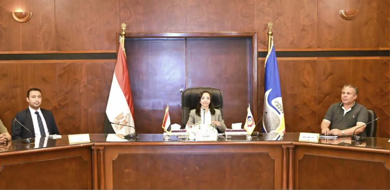 محافظ البحيرة تلتقي الصحفيين والإعلاميين وتستعرض أبرز مشروعات التنمية بالمحافظة
