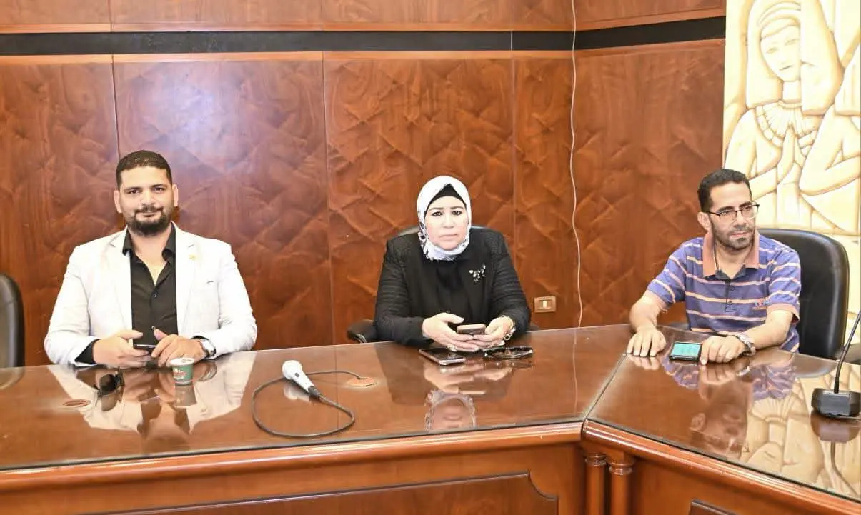 محافظ البحيرة تلتقي الصحفيين والإعلاميين وتستعرض أبرز مشروعات التنمية بالمحافظة
