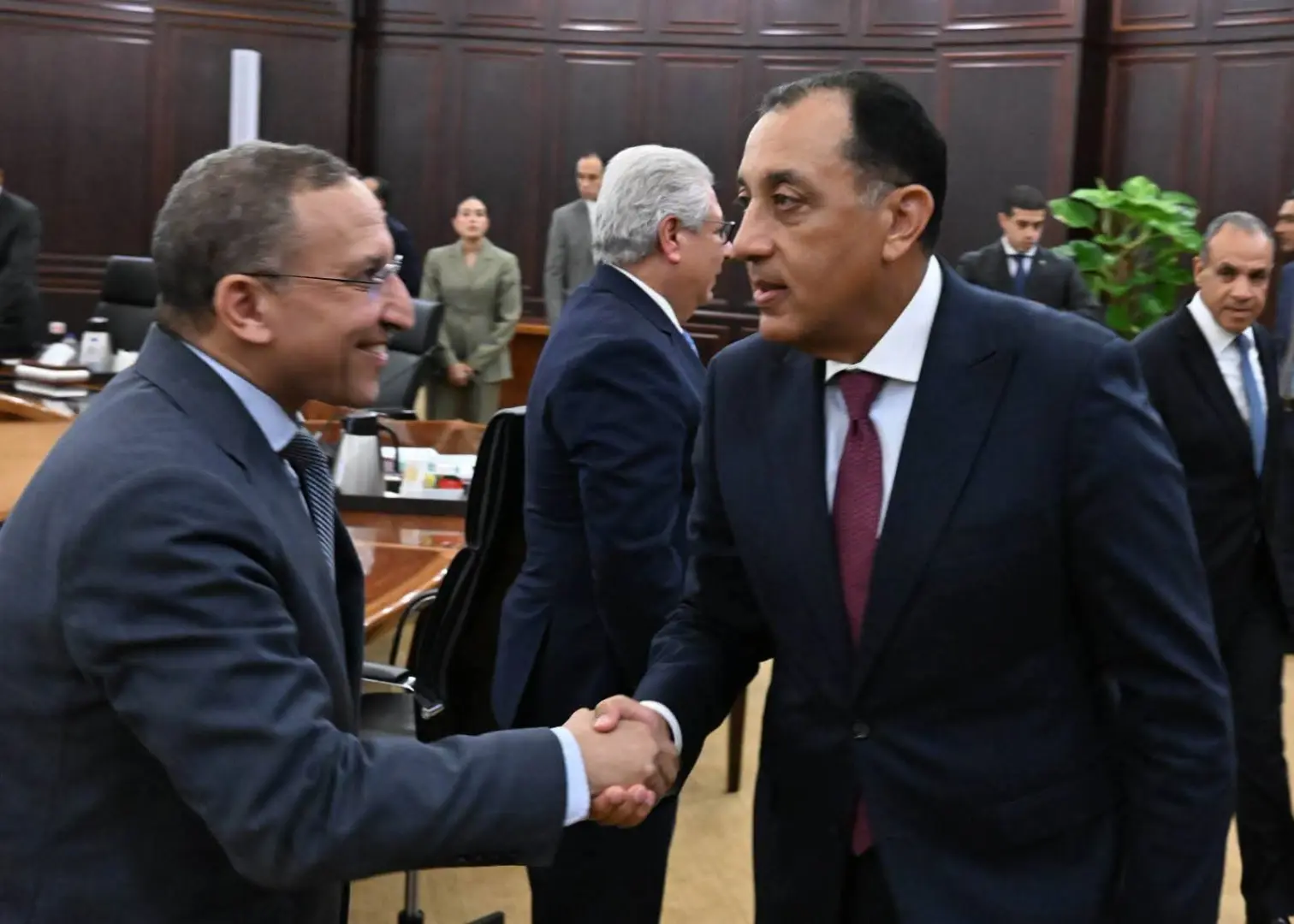 مدبولي لرؤساء البعثات الدبلوماسية: كل سفير وزير للاستثمار المصري في الدولة التي يعمل بها - 1000810585
