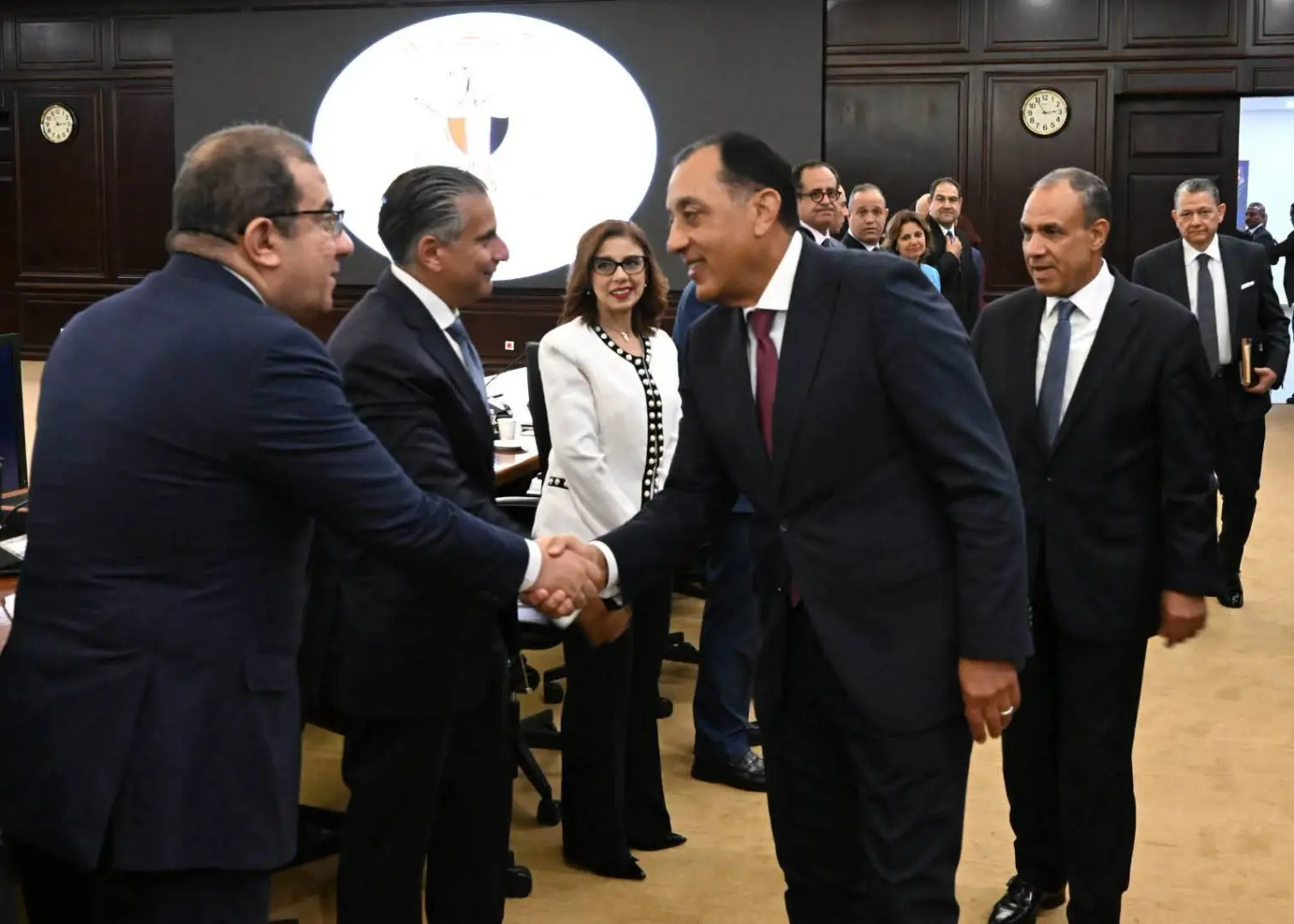 مدبولي لرؤساء البعثات الدبلوماسية: كل سفير وزير للاستثمار المصري في الدولة التي يعمل بها - 1000810605