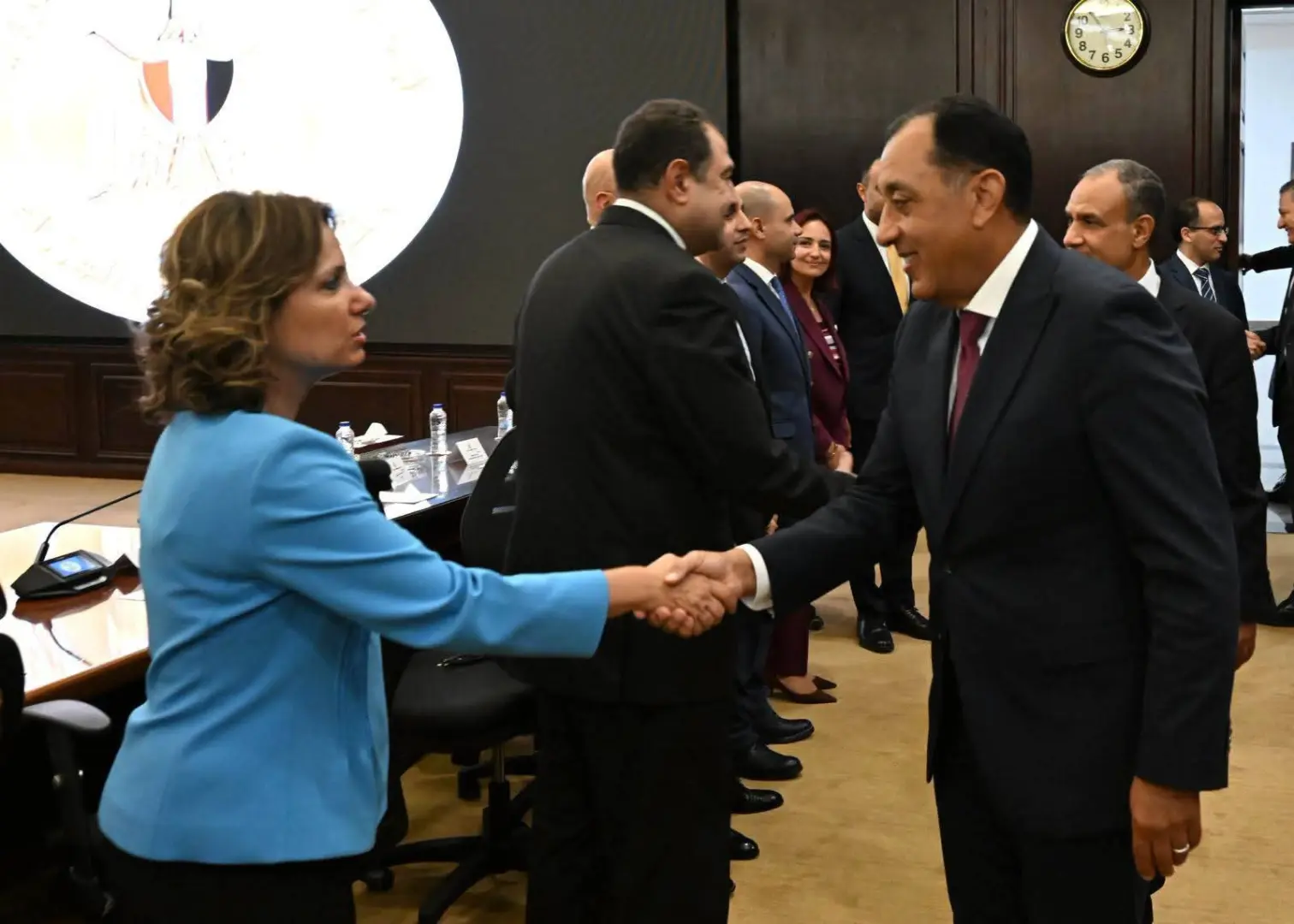مدبولي لرؤساء البعثات الدبلوماسية: كل سفير وزير للاستثمار المصري في الدولة التي يعمل بها - 1000810607