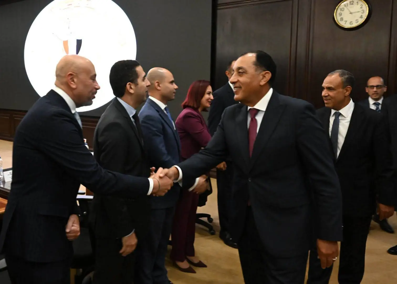 مدبولي لرؤساء البعثات الدبلوماسية: كل سفير وزير للاستثمار المصري في الدولة التي يعمل بها - 1000810612