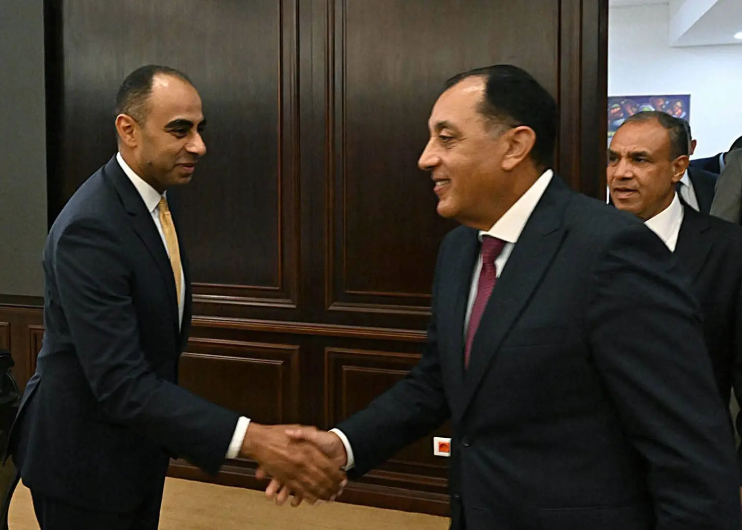 مدبولي لرؤساء البعثات الدبلوماسية: كل سفير وزير للاستثمار المصري في الدولة التي يعمل بها - 1000810616