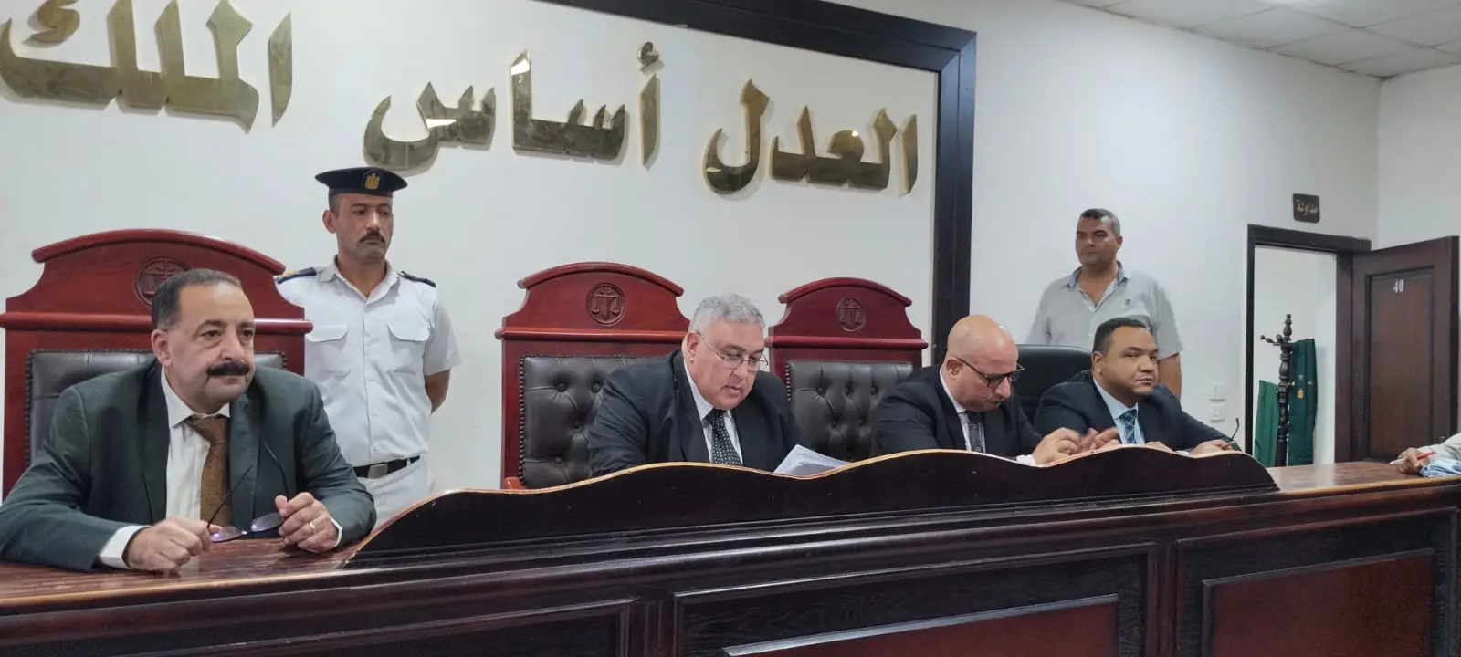الإعدام شنقًا لعامل في دمنهور لاتهامه باغتصاب ابنة شقيقه البالغة 8 سنوات بوادي النطرون