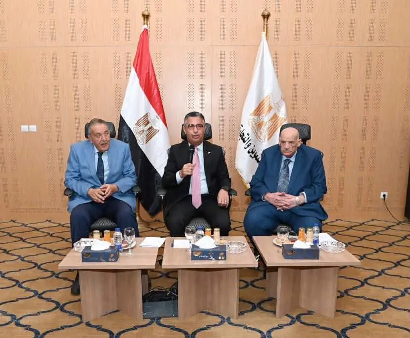 تحرك عاجل من وزير التموين لبحث مطالب أصحاب المخابز.. الحسم خلال شهر